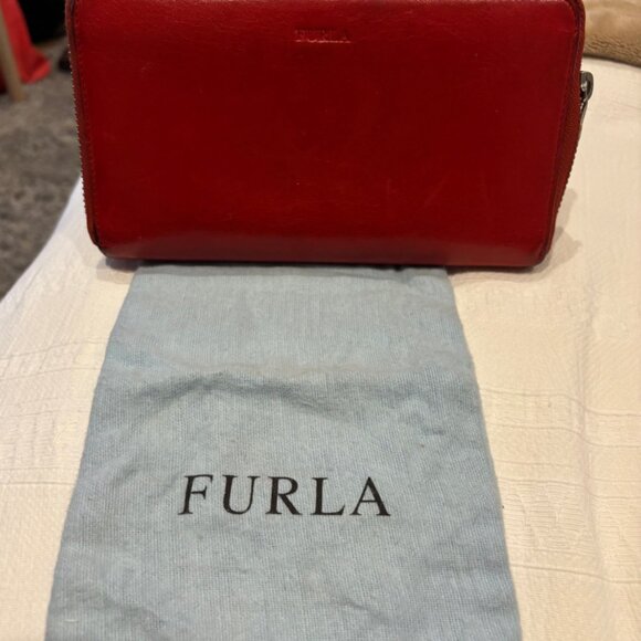 Furla Red Leather Zip-Around Wallet (with Dust Bag) - Picture 2 of 3